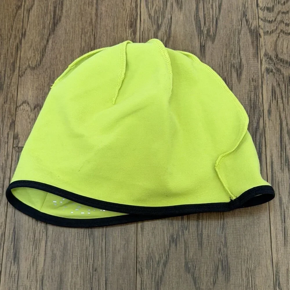Lululemon Cold Terrain Running Beanie Hat Green Reflective New With Tag